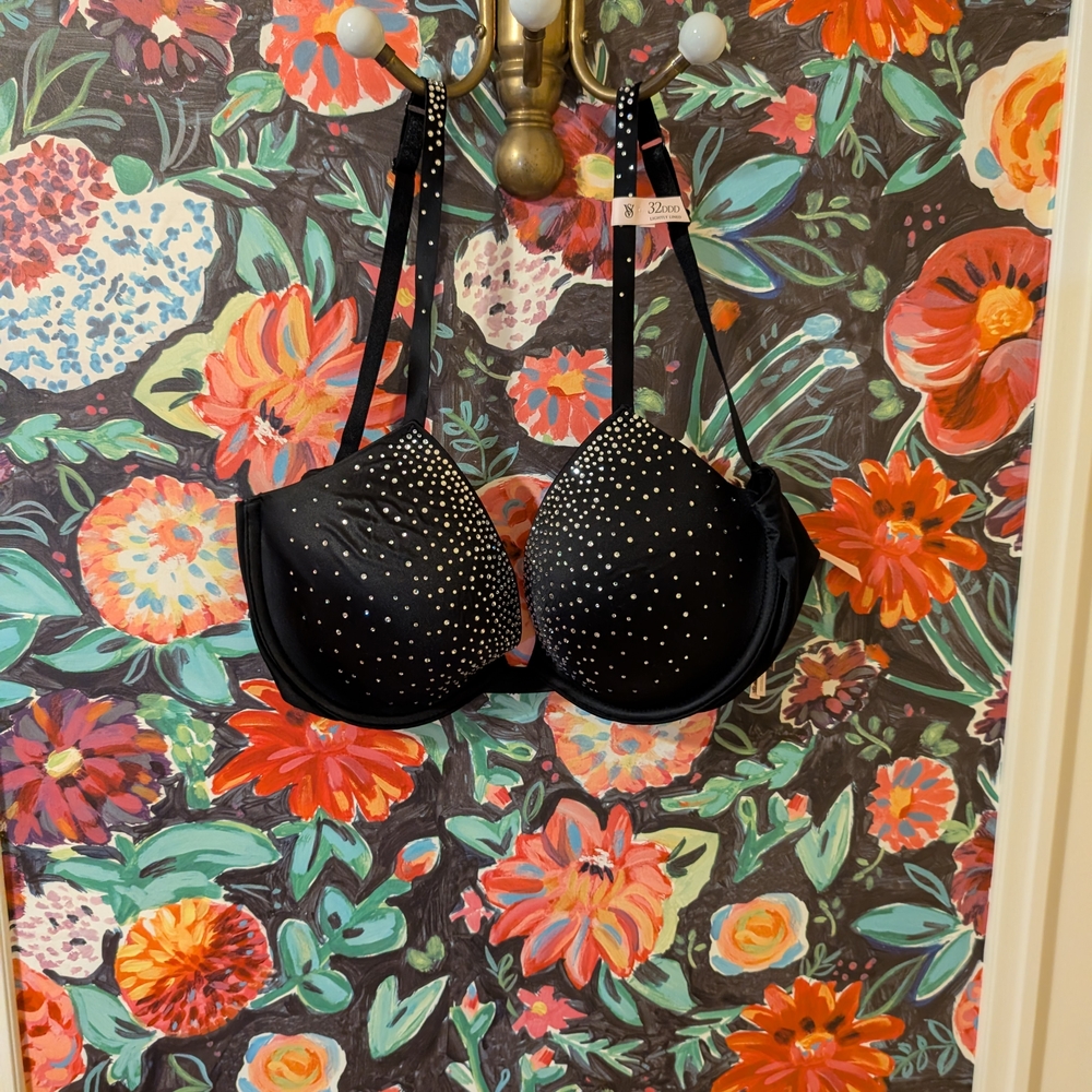 Victoria's Secret Black Sparkle Bra NWT 32DDD